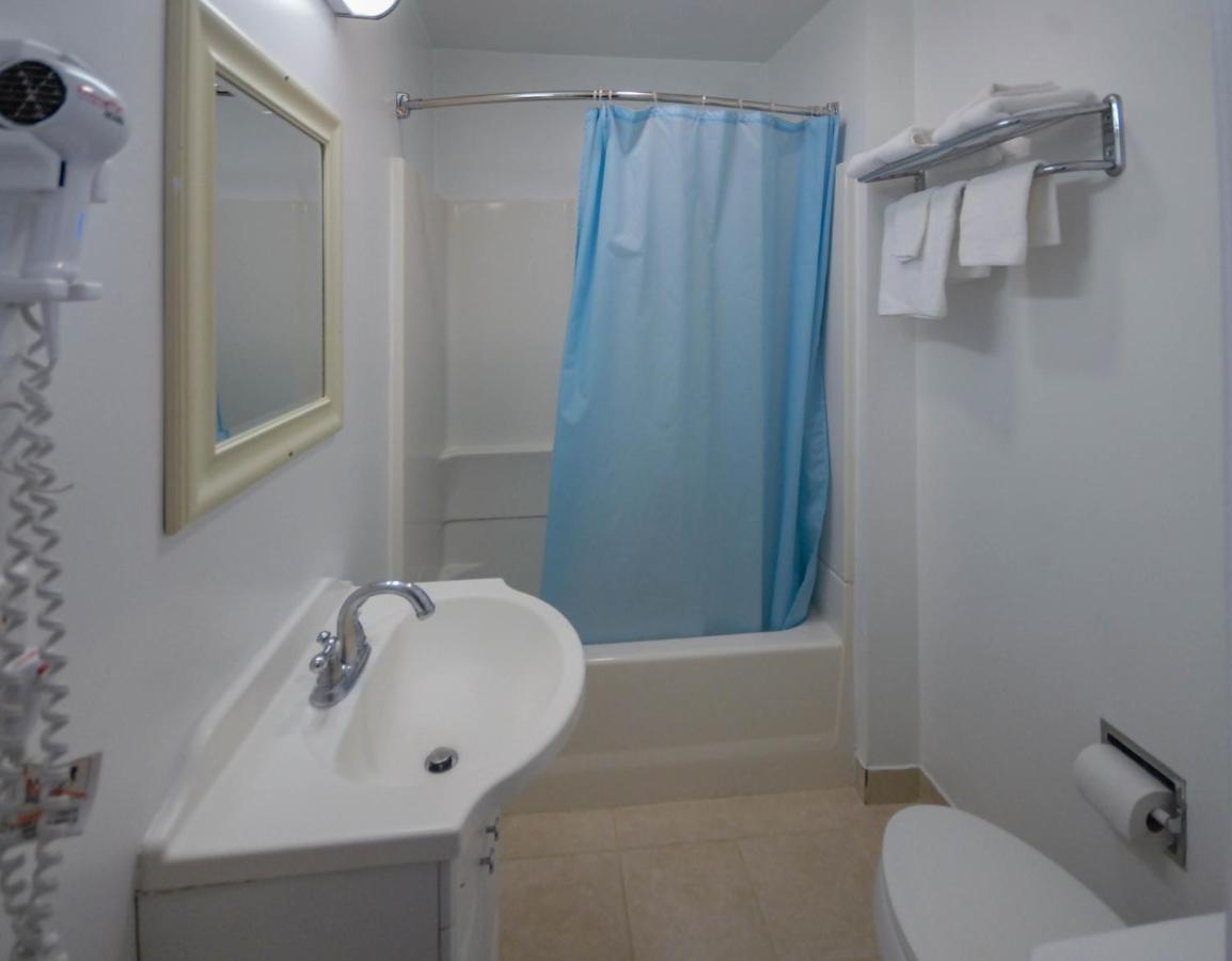 Budget Inn Watkins Glen Esterno foto